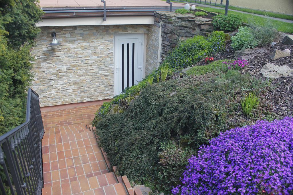 Apartment Dejvice Прага Екстериор снимка